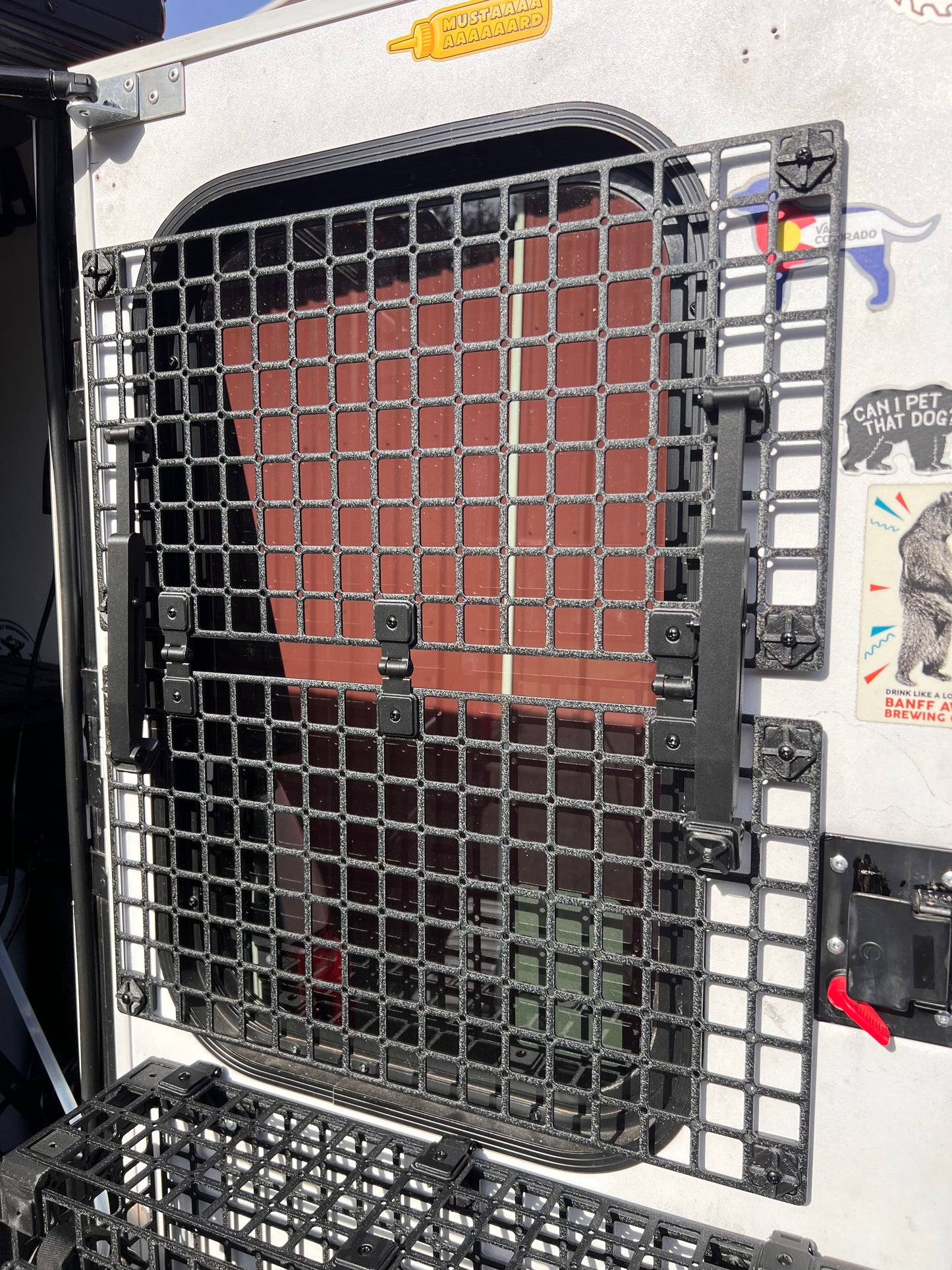 Tuff Grid Double Panel with Table