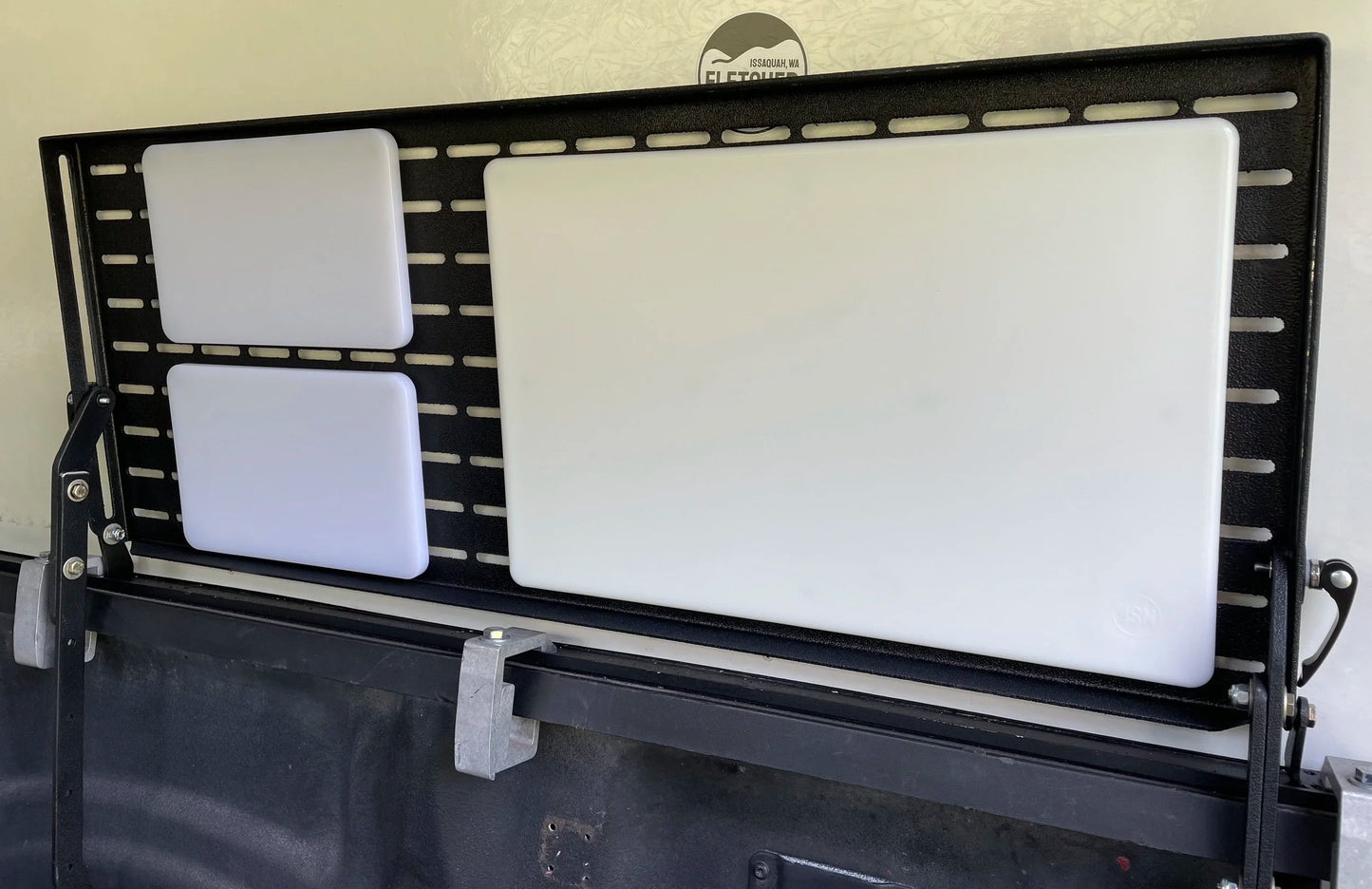 Magnetic Cutting Board